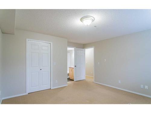 4204-10 Prestwick Bay Se, Calgary, AB - Indoor Photo Showing Other Room