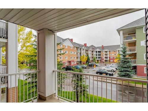 4204-10 Prestwick Bay Se, Calgary, AB - Outdoor With Exterior