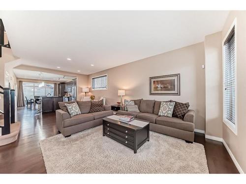 38 Auburn Crest Green Se, Calgary, AB - Indoor Photo Showing Living Room