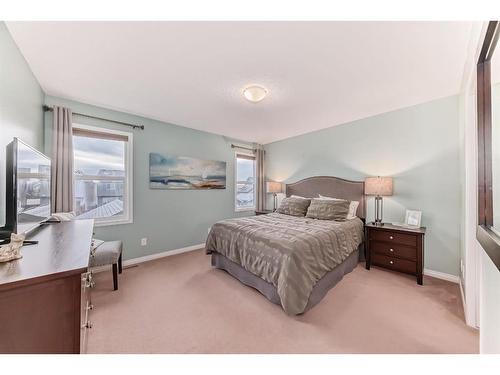 38 Auburn Crest Green Se, Calgary, AB - Indoor Photo Showing Bedroom