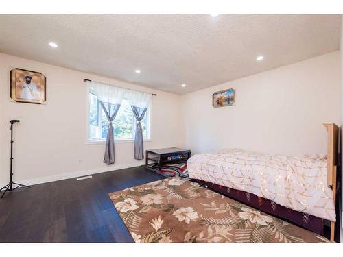 55 Falchurch Road Ne, Calgary, AB - Indoor Photo Showing Bedroom