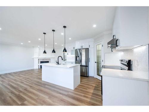 41 Valley Crest Close Nw, Calgary, AB - Indoor Photo Showing Kitchen With Upgraded Kitchen