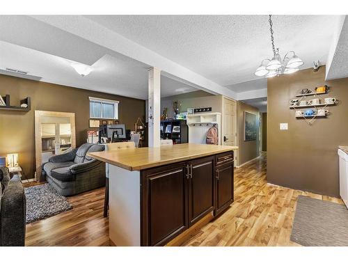 4624 81 Street Nw, Calgary, AB - Indoor