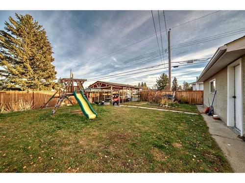 4927 Marlborough Drive Ne, Calgary, AB - Outdoor