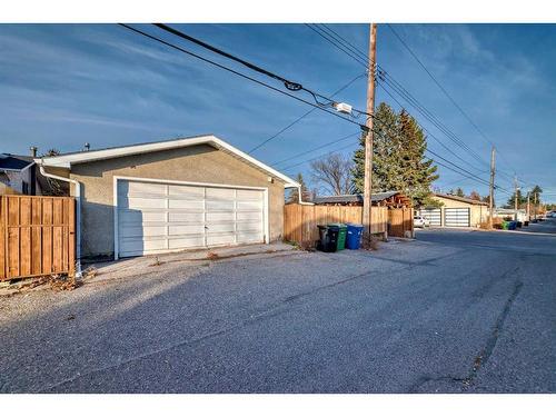 4927 Marlborough Drive Ne, Calgary, AB - Outdoor