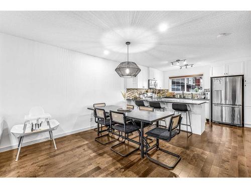 385 Legacy Boulevard Boulevard Se, Calgary, AB - Indoor Photo Showing Dining Room