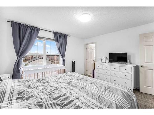 385 Legacy Boulevard Boulevard Se, Calgary, AB - Indoor Photo Showing Bedroom