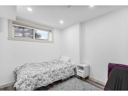 385 Legacy Boulevard Boulevard Se, Calgary, AB - Indoor Photo Showing Bedroom