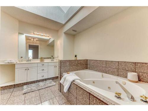 124 Chaparral Crescent Se, Calgary, AB - Indoor Photo Showing Bathroom