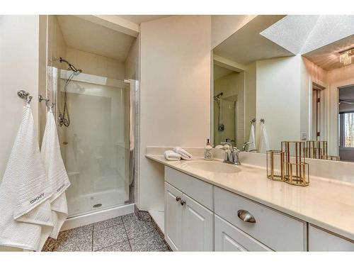 124 Chaparral Crescent Se, Calgary, AB - Indoor Photo Showing Bathroom