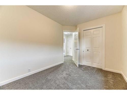 124 Chaparral Crescent Se, Calgary, AB - Indoor Photo Showing Other Room