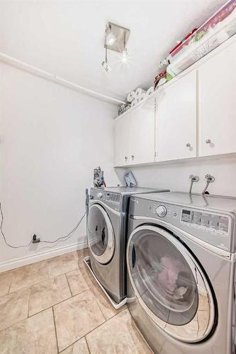 23 Lake Crimson Close, Calgary, AB - Indoor Photo Showing Laundry Room