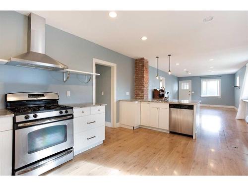 2321 Spiller Road Se, Calgary, AB - Indoor Photo Showing Kitchen With Stainless Steel Kitchen With Upgraded Kitchen