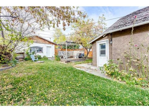 2321 Spiller Road Se, Calgary, AB - Outdoor