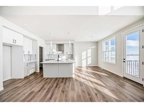 246 Hotchkiss Manor Se, Calgary, AB - Indoor Photo Showing Kitchen