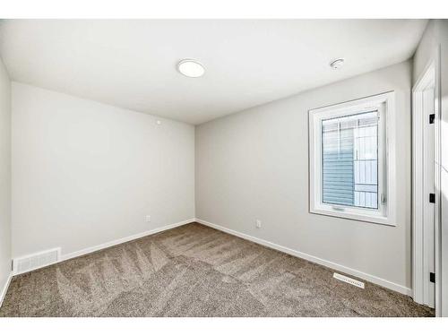 246 Hotchkiss Manor Se, Calgary, AB - Indoor Photo Showing Other Room