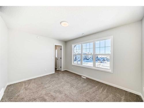 246 Hotchkiss Manor Se, Calgary, AB - Indoor Photo Showing Other Room