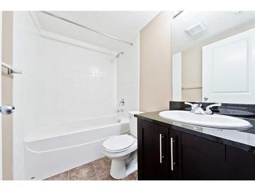 1214-81 Legacy Boulevard Se, Calgary, AB - Indoor Photo Showing Bathroom