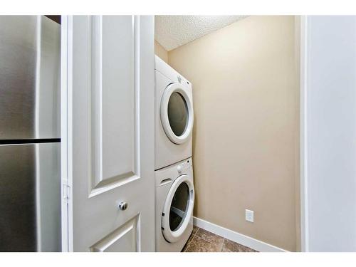 1214-81 Legacy Boulevard Se, Calgary, AB - Indoor Photo Showing Laundry Room