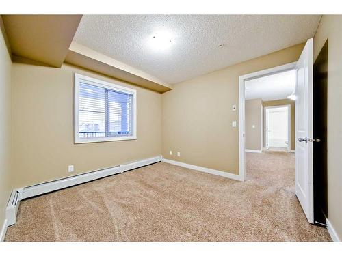 1214-81 Legacy Boulevard Se, Calgary, AB - Indoor Photo Showing Other Room