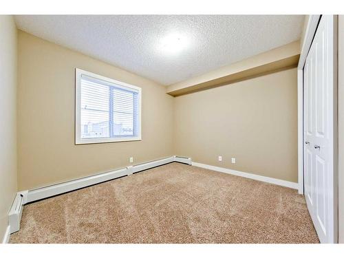 1214-81 Legacy Boulevard Se, Calgary, AB - Indoor Photo Showing Other Room