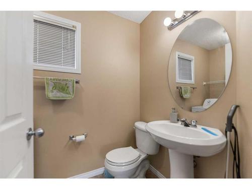 13 Copperfield Court Se, Calgary, AB - Indoor Photo Showing Bathroom