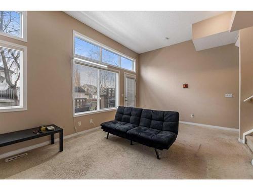 13 Copperfield Court Se, Calgary, AB - Indoor