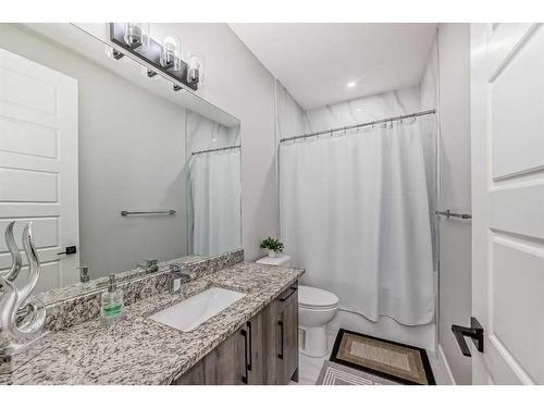 92 Saddlecrest Link Ne, Calgary, AB - Indoor Photo Showing Bathroom