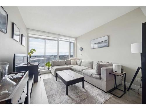 1910-1188 3 Street Se, Calgary, AB - Indoor Photo Showing Living Room