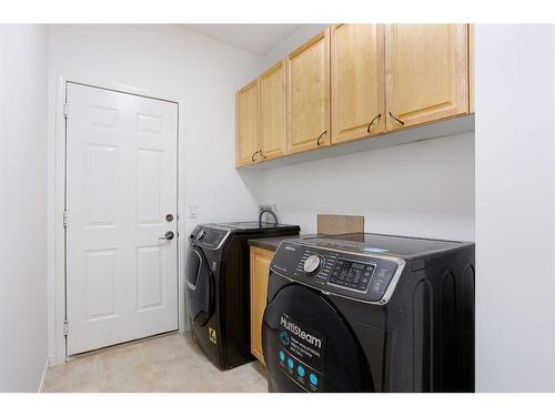 42 Royal Oak Grove Nw, Calgary, AB - Indoor Photo Showing Laundry Room