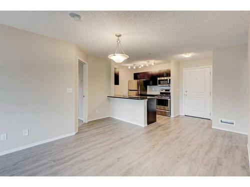 1335-81 Legacy Boulevard Se, Calgary, AB - Indoor Photo Showing Kitchen