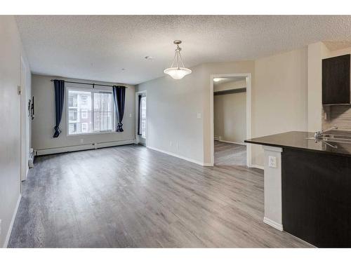 1335-81 Legacy Boulevard Se, Calgary, AB - Indoor Photo Showing Kitchen