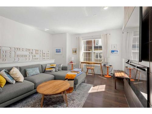 446 Quarry Way Se, Calgary, AB - Indoor Photo Showing Living Room