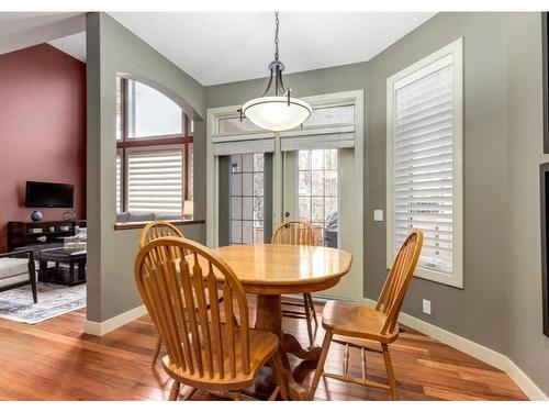 111 Cranleigh Terrace Se, Calgary, AB - Indoor Photo Showing Dining Room