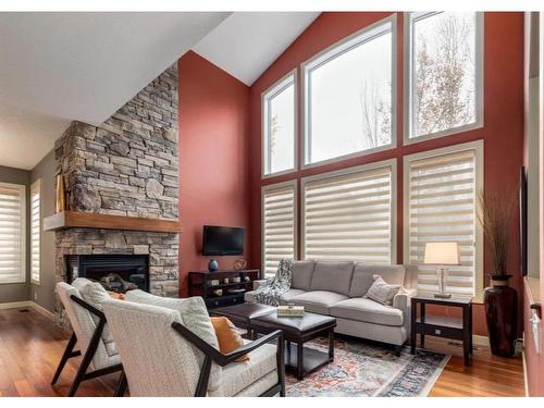 111 Cranleigh Terrace Se, Calgary, AB - Indoor Photo Showing Living Room With Fireplace