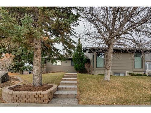 3020 Palliser Drive Sw, Calgary, AB - Outdoor