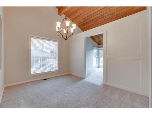 3020 Palliser Drive Sw, Calgary, AB - Indoor Photo Showing Other Room