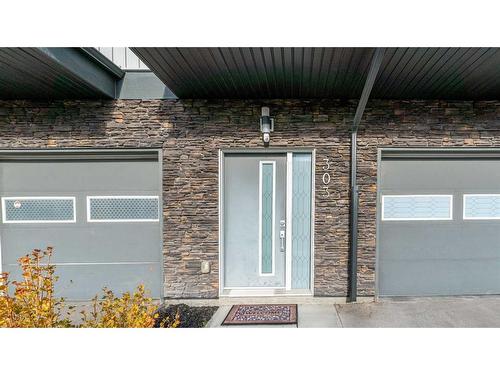 303-70 Saddlestone Drive Ne, Calgary, AB - Outdoor