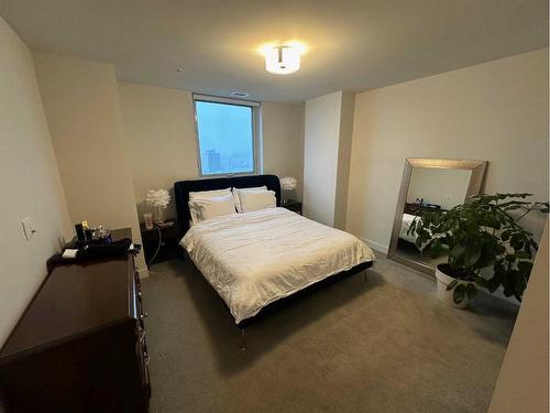 1802-303 13 Avenue Sw, Calgary, AB - Indoor Photo Showing Bedroom