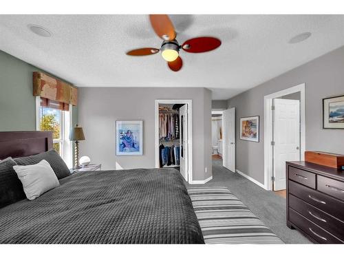 113 West Lakeview Crescent, Chestermere, AB - Indoor Photo Showing Bedroom