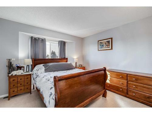 79 Covington Close Ne, Calgary, AB - Indoor Photo Showing Bedroom