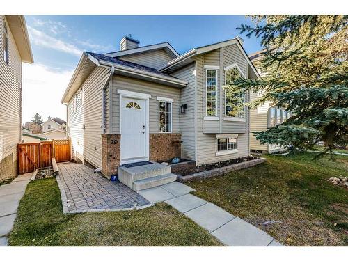 79 Covington Close Ne, Calgary, AB - Outdoor