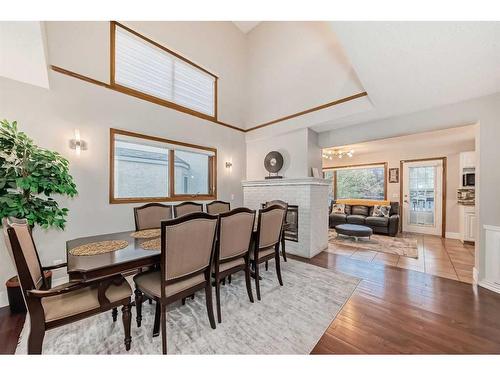 103 Hawktree Close Nw, Calgary, AB - Indoor Photo Showing Dining Room