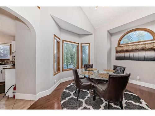 103 Hawktree Close Nw, Calgary, AB - Indoor Photo Showing Dining Room