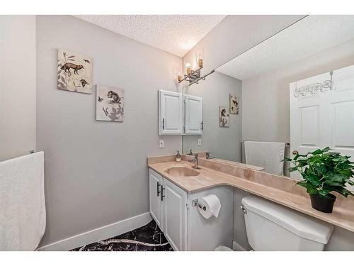 103 Hawktree Close Nw, Calgary, AB - Indoor Photo Showing Bathroom