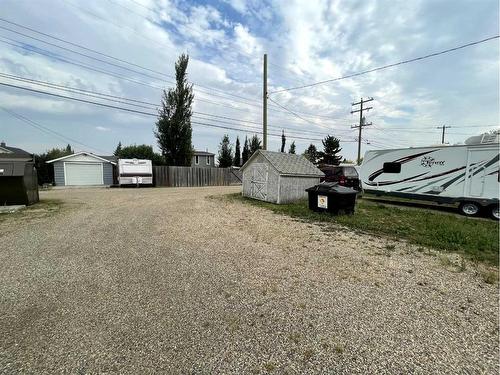 214 Arena Avenue, Trochu, AB 