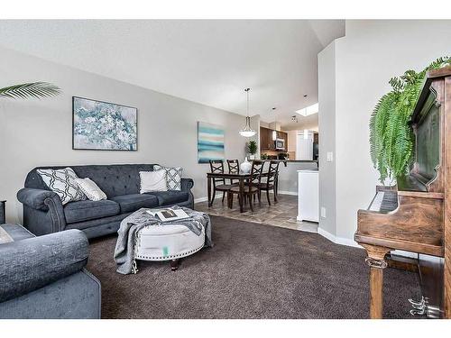 68 Auburn Bay Crescent Se, Calgary, AB - Indoor Photo Showing Living Room