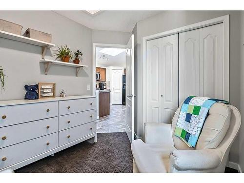 68 Auburn Bay Crescent Se, Calgary, AB - Indoor Photo Showing Bedroom