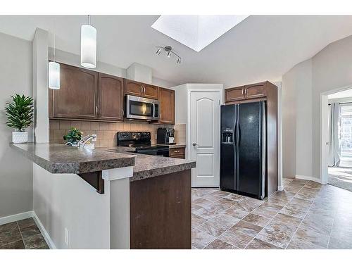 68 Auburn Bay Crescent Se, Calgary, AB - Indoor Photo Showing Kitchen