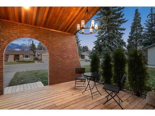 3355 Oakwood Drive Sw, Calgary, AB - Outdoor With Deck Patio Veranda